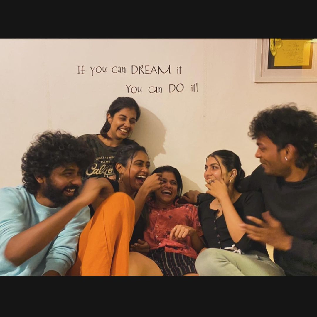 TEAM A 

Shining Like A Sunshine ❤️
Glittering Like Stars😍

Forever Togather 
GANG FOR A REASON

#Bullygang
#NXNKingdom
#MaPoo
#PhoenixPoornima
#MayaSquad
#Ananyarao
#Akshaya
#Saravanavickram

#