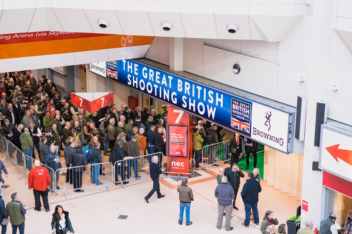 Shooting UK tweet media