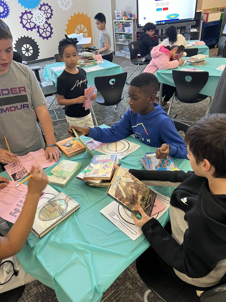 TowleReaders tweet media