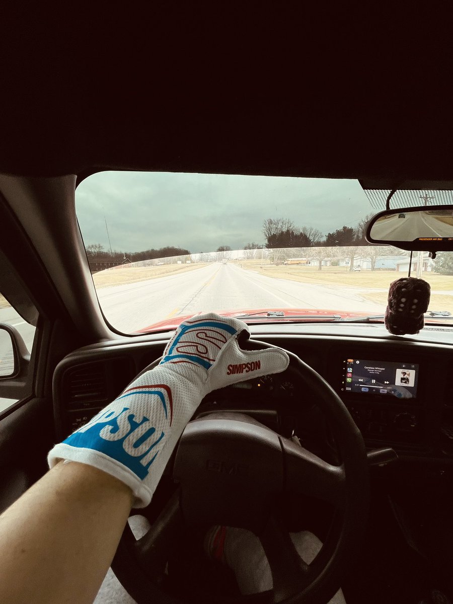 I just had to try out these sick new Simpson gloves on the way to the gym today! We are down to 1 week till we get to rip some practice laps in Florida to kick off the 2024 season. 
<a href="/SimpsonRacing/">SimpsonRaceProducts</a> 💪