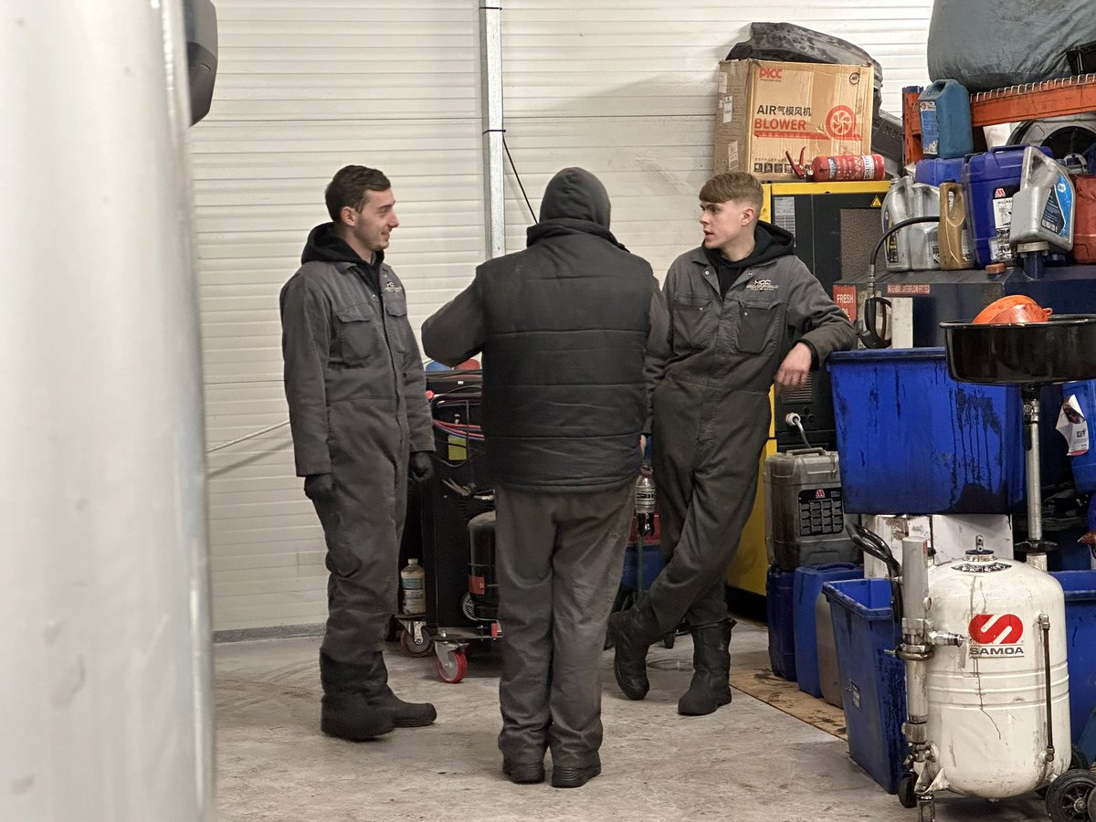 End of winter is in sight ! Great work today by the lads . #teamworkmakesthedreamwork #mechanics