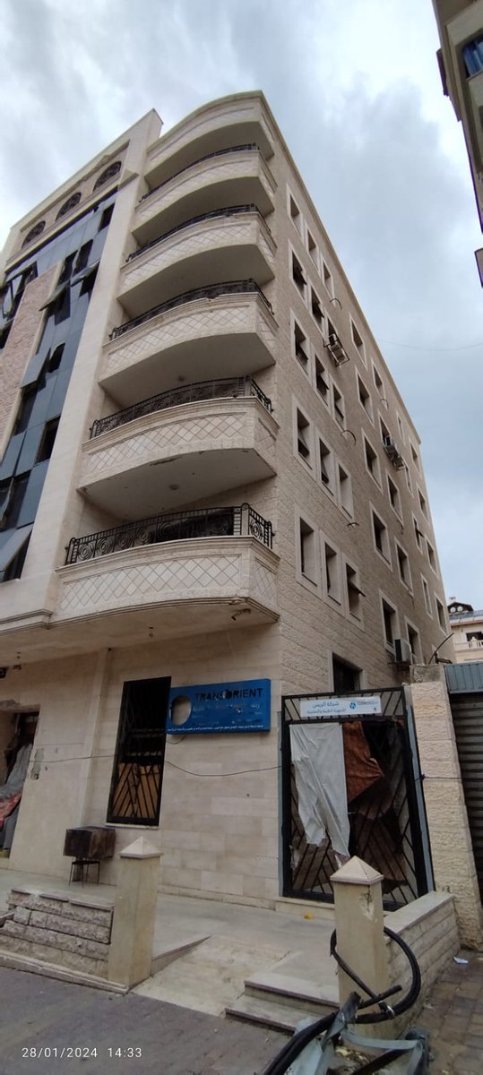 hadjalahbib's tweet photo. Les bureaux d'Enabel, l'agence belge de développement, à Gaza ont été bombardés et détruits.

Viser des bâtiments civils est inacceptable. 

Avec @carogennez, nous convoquons l'ambassadrice d'Israël pour faire toute la clarté. https://t.co/uj5NUXp6ni