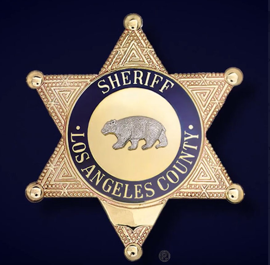 This morning, @SCVSHERIFF received initial reports of an alarm sounding off from a water tower near Stevenson Ranch. An investigation revealed the alarm was an “inmate escapee alarm,” which was set off due to inclement weather. Maintenance workers are rectifying the issue.