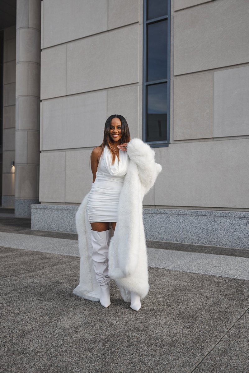 shaenycole's tweet photo. It’s My Winning Season ✨✨✨
New Music Dropping at Midnight 
2-2-2024
“ Do Right “
#NewMusic #doright #shaenycole https://t.co/S36Ul7FF2U