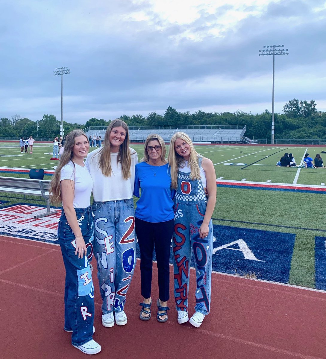 Sherry Mullen (@sherry_mullen) on Twitter photo What a ride it has been as a Patriot! Will always cherish my time with students, faculty, and staff. Every day was an adventure, and you all made me better! Once a Patriot Always a Patriot! #mullenout <a href="/OaklandRCS/">Oakland High School</a> What a ride it has been as a Patriot! Will always cherish my time with students, faculty, and staff. Every day was an adventure, and you all made me better! Once a Patriot Always a Patriot! #mullenout <a href="/OaklandRCS/">Oakland High School</a>
