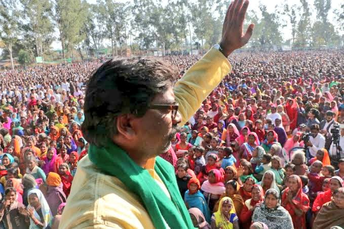 mla_umesh_aspur's tweet photo. दलित आदिवासियों का शोषण करना ही भाजपा की मानसिकता है! 
अब वक्त आ गया है ऐसी पार्टी को उखाड़ फेंकने का।
#StandWithHemantSoren https://t.co/j28EqMIS3u