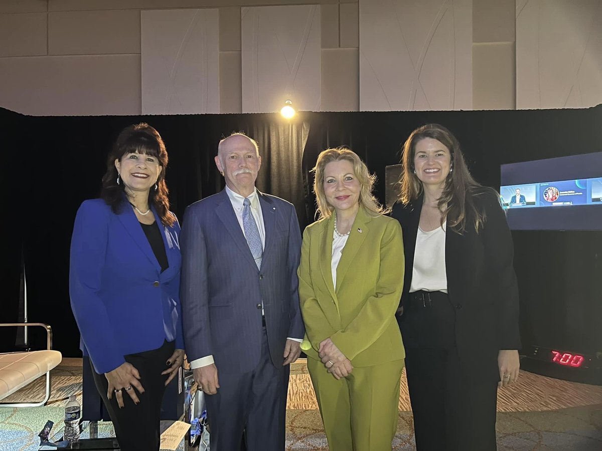 Kicking off SpaceCom/50th Space Congress Conference! Opening remarks and National Anthem complete 🇺🇸🎶 followed w/great keynotes by <a href="/NASA/">NASA</a>’s Casey Swails, <a href="/shellibrunswick/">Shelli Brunswick</a>, and <a href="/torybruno/">Tory Bruno</a>…let’s rock this! 🚀✨🛰️🌗💚