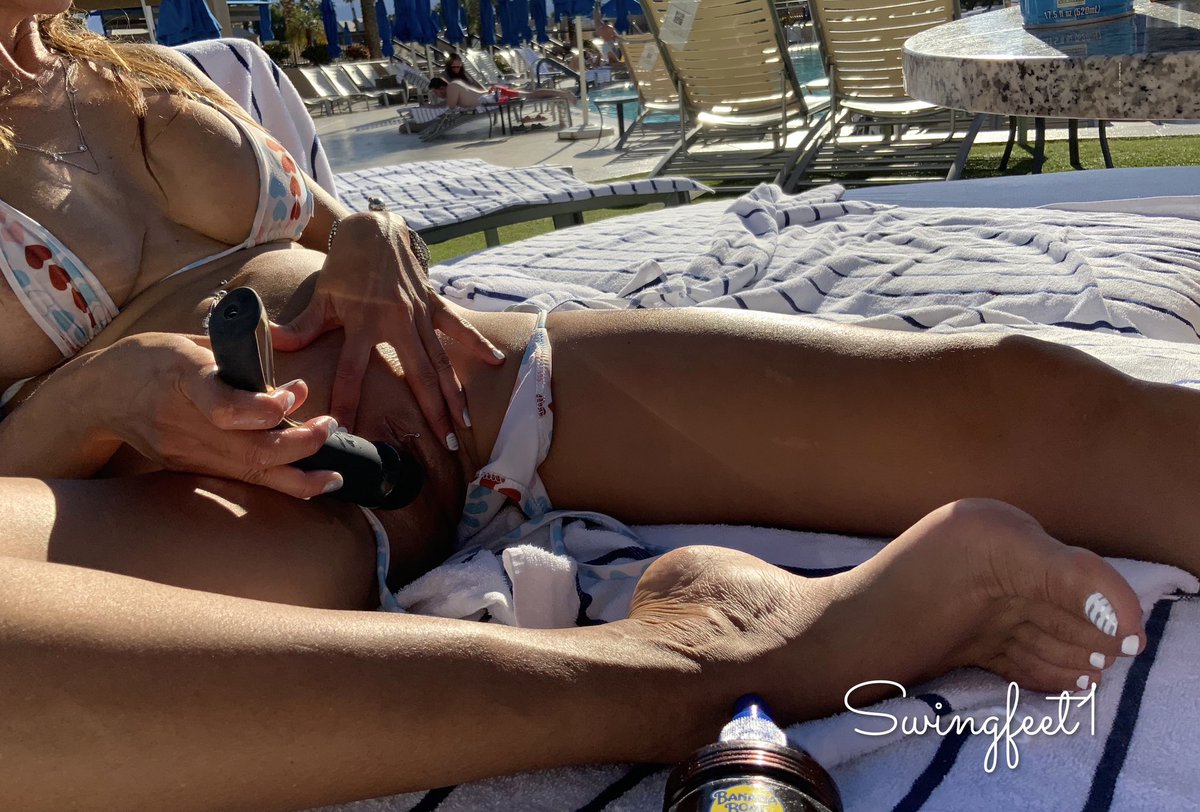 A few of life’s greatest treats: 
Bikini ✔️
Sunshine ✔️
Fresh pedicure ✔️
Being a hotwife ✔️
My favorite toy ✔️
Public nudity ✔️
Being spoiled ✔️