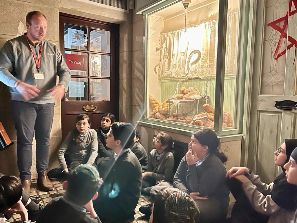 KingDavidBham's tweet photo. A great experience for Y6 to visit @HolocaustCentUK. Such thoughtful comments, knowledge and Derech Eretz (respect) from the children. Y6 were KD STARs! https://t.co/w0PqGgY40A