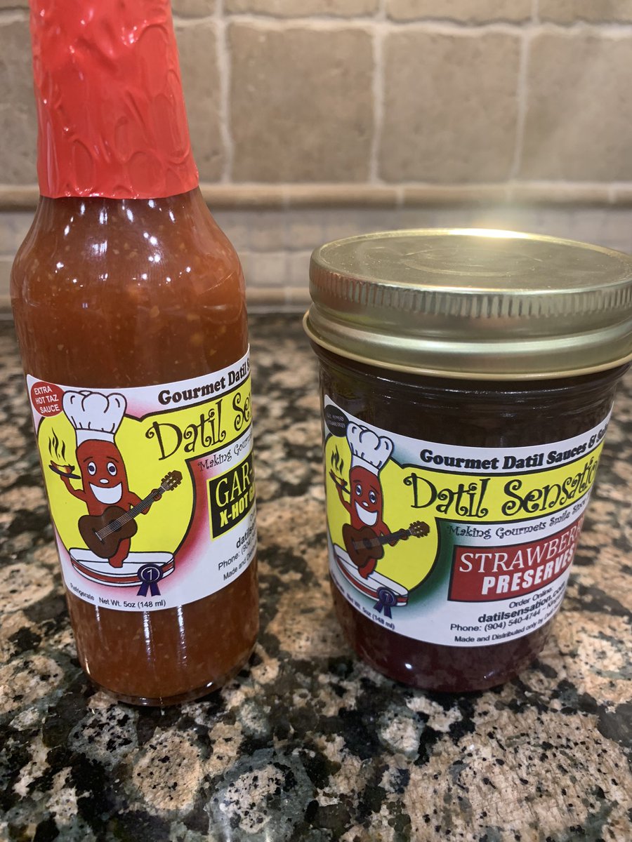 datil_sensation's tweet photo. Here ya go guys, our little twist on chicken and waffles…..Super Wings and Eggo Waffles! Simple, Tasty and Datilicious!😅 #homemade #homegrown #hotsauce #salsa #preserves #garlic #spicy #tn #noles #strawberry #datil #superbowl @eggos https://t.co/LUWFY3tZf9