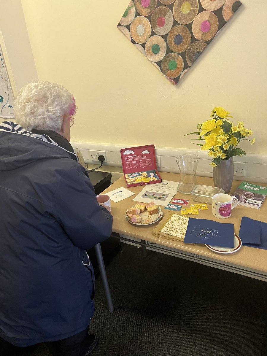LINSGREATERMAN1's tweet photo. #TimeToTalk and a first visit for me to @yourlocalpantry Smallbridge #Rochdale this am. Pantry followed by the free tea & toast cafe the volunteers put on. We loved sharing a brew, thoughts, what we do to chill and what friendships at places like this mean @MindCharity @coopuk https://t.co/4ufSRGIHOK