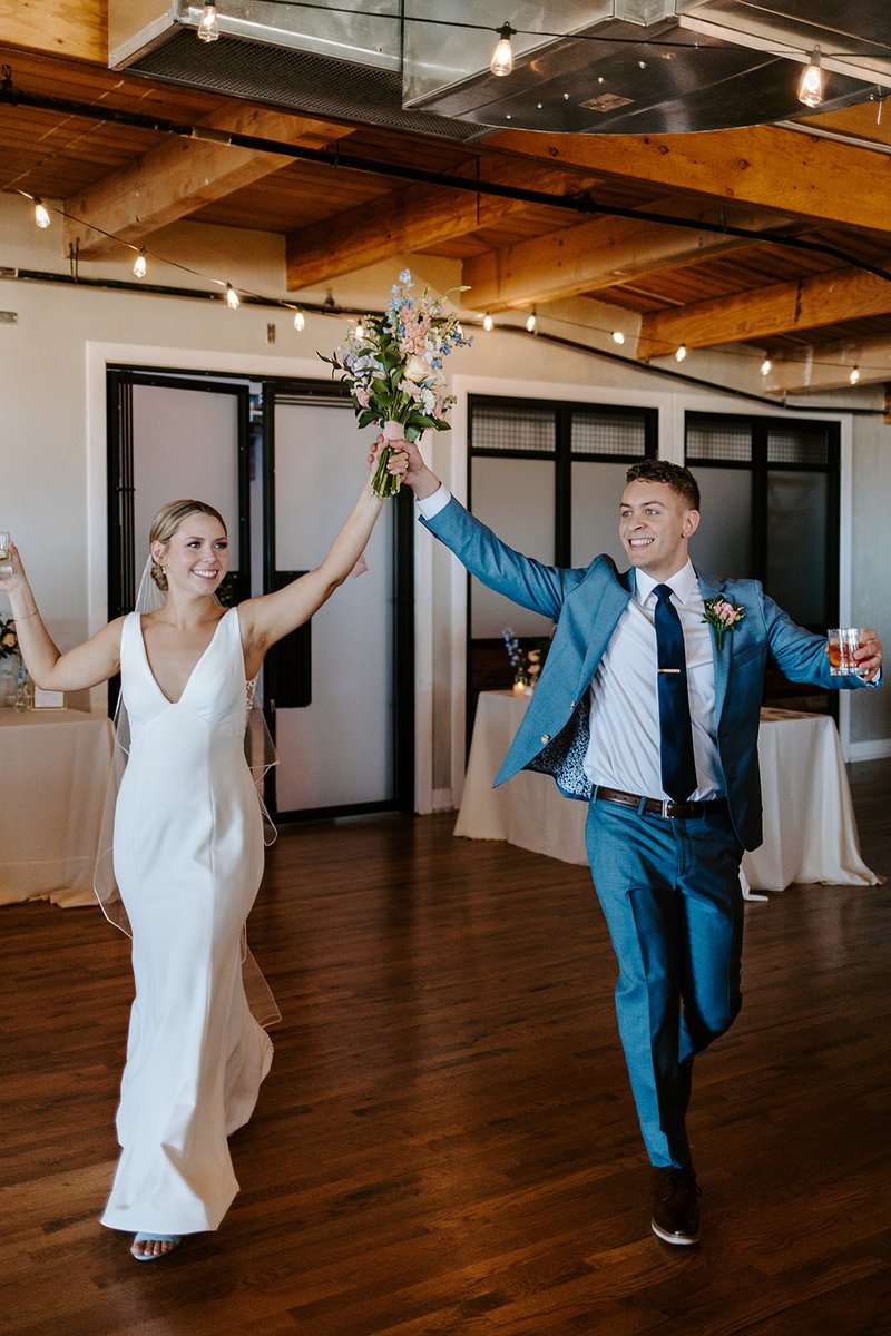The entrance of a lifetime 💕💍

📸 Kearney Rae Photography

#lacunaevents #lacunalofts #chicagoeventvenue #weddingdesign #chicagowedding #weddingvenue