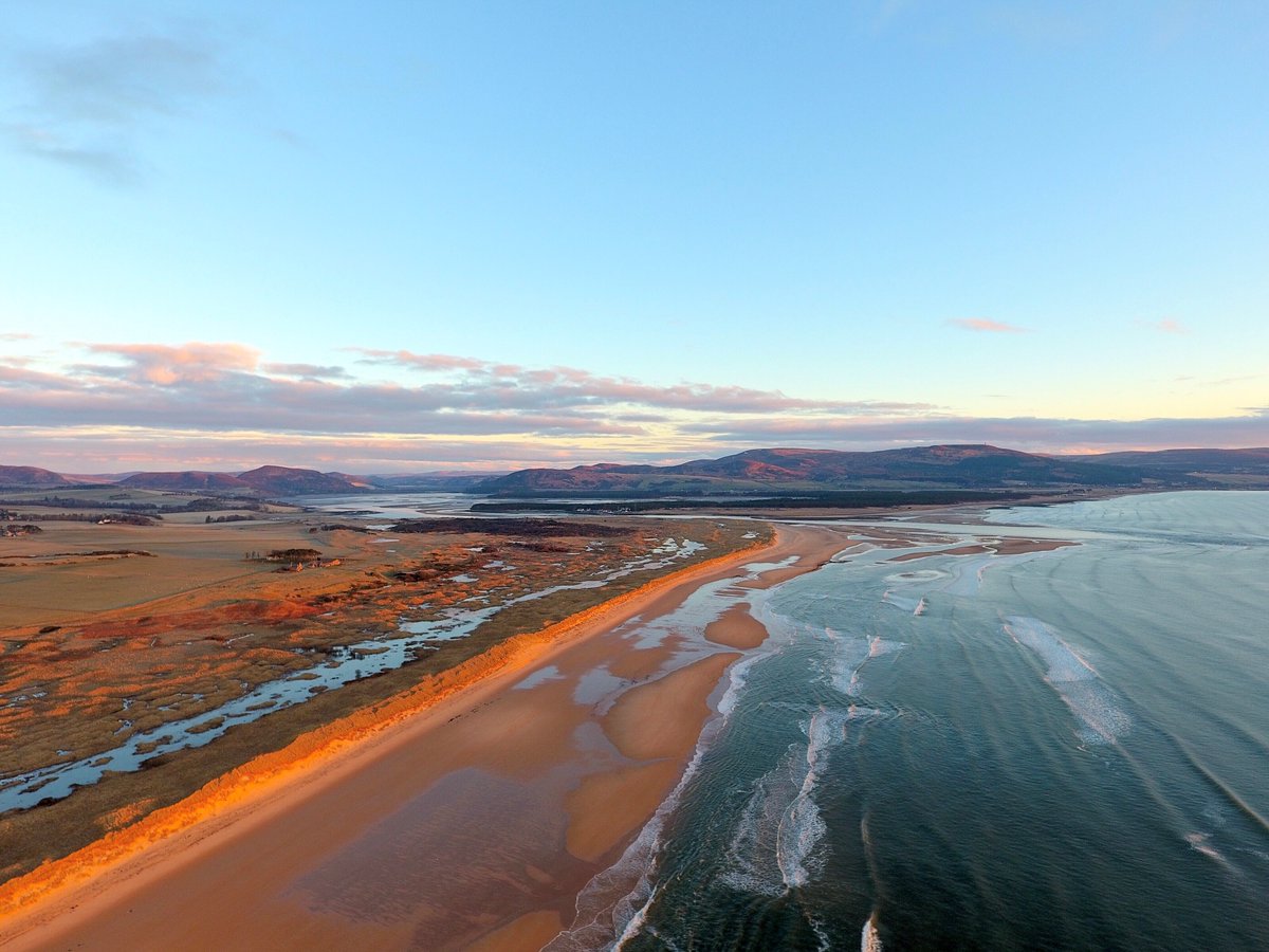 On Monday, the Highland Council officially notified ministers that they voted to approve the proposed development at #CoulLinks, despite NatureScot’s objection and a recommendation of refusal from planning officers. 1/4🧵