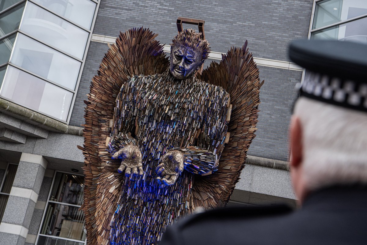 WestYorksPolice's tweet photo. The imposing Knife Angel sculpture has taken centre stage in Leeds today for the official launch of a month-long campaign of education and awareness around knife crime. https://t.co/r474vNhFmJ