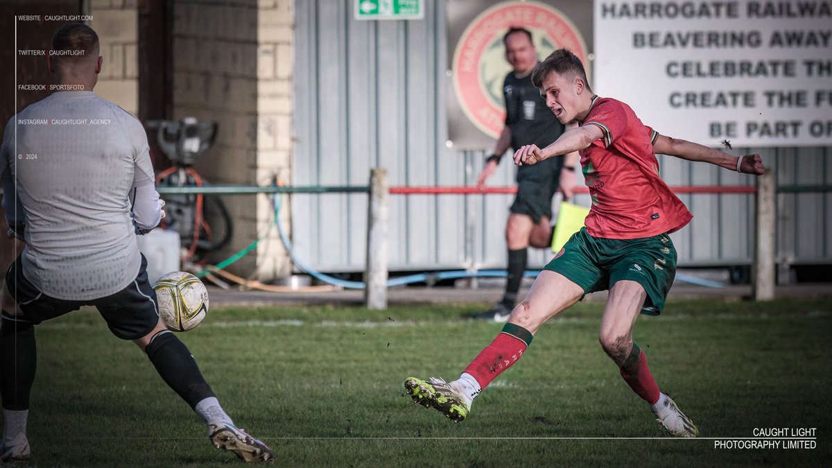 caughtlight's tweet photo. Some images picked because they have a slightly different vibe...
2/5
@THERAILFC @CarltonAthletic @WYAFLOfficial #WYAFL #Harrogate #Football #Sports #SportsPhotography #Photography #Business #PhotographyBusiness https://t.co/s0dGBzbipj