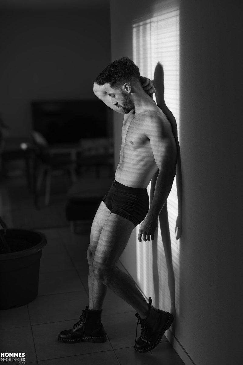 hommesmadeimage's tweet photo. @Overlightkpb 
📸by @hommesmadeimage https://t.co/bAh8FbaJ1q