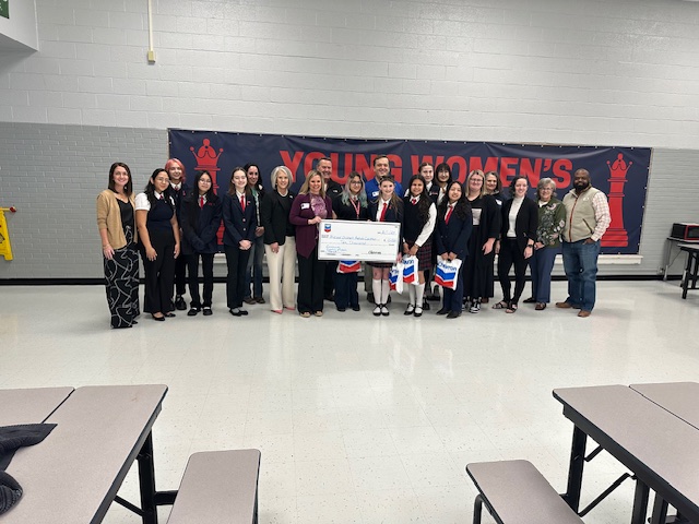 YWLAMidland's tweet photo. We can finally share some HUGE news...YWLA SIP won the @dallascowboys & @chevron Community Captain Initiative, sponsored locally by the Abell-Hanger Foundation. @midland_isd
#LeadersServe #GirlsAreGameChangers #CommunityCaptain #MISD https://t.co/5eGix8Xb7y