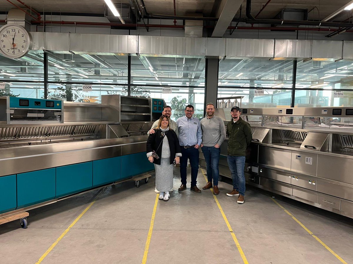 KFELtd's tweet photo. The only thing more exciting than seeing your brand new #kiremko #highefficiency #fryingrange for the first time is seeing it come off the production line! π€©
Today, customers @fishworkslargs & Queens Drive Fish & Chips experienced exactly that ahead of their installs β΄οΈπ https://t.co/iZlYQI1GqY
