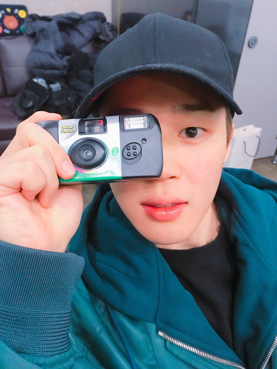 If the only place where I could see you was in my dreams, I better to sleep forever.

#jimin💜💜💜