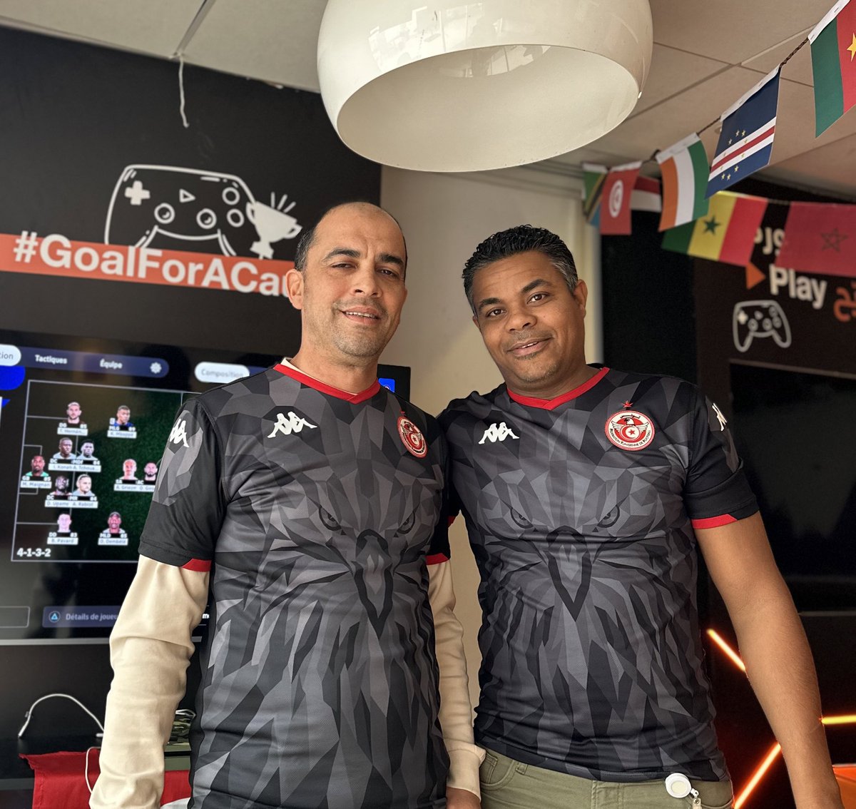 🇹🇳 Quatrième au classement du tournoi interpays OMEA #GoalForACause avec au final 115 enfants parrainées 💪👏
Merci Ali <a href="/Aloulousk/">Ali Sakka</a> et Nasr <a href="/amara_nasr/">Ben Amara Nasr</a> so #ProudOfYou 
Bravo pour l’organisation <a href="/Marwabek_tn/">Marwa</a> 👌
<a href="/millet_thierry/">Thierry Millet</a> <a href="/habiblatrach/">Med Habib Latrach</a>