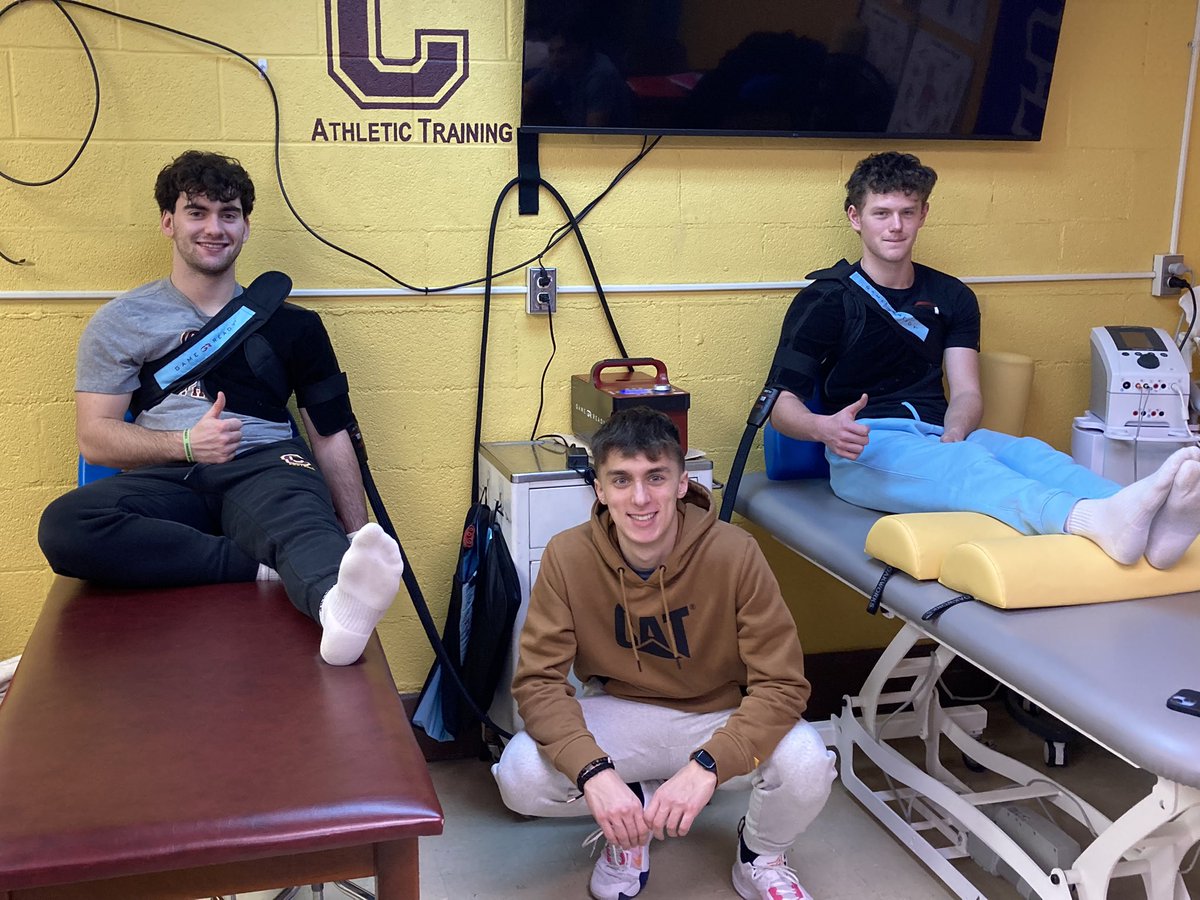 AimeeBrunelle's tweet photo. .@csd_south Sports Med Lab - Day 4. Intermittent compression &amp; cryotherapy. Learned indications &amp; contraindications. Taking turns being “clinician” &amp; “patient” with @GameReady &amp; @Hyperice Normatec. @ColonieCCPC @SC_Raiders @NYSPHSAA https://t.co/gpw90rDKrX