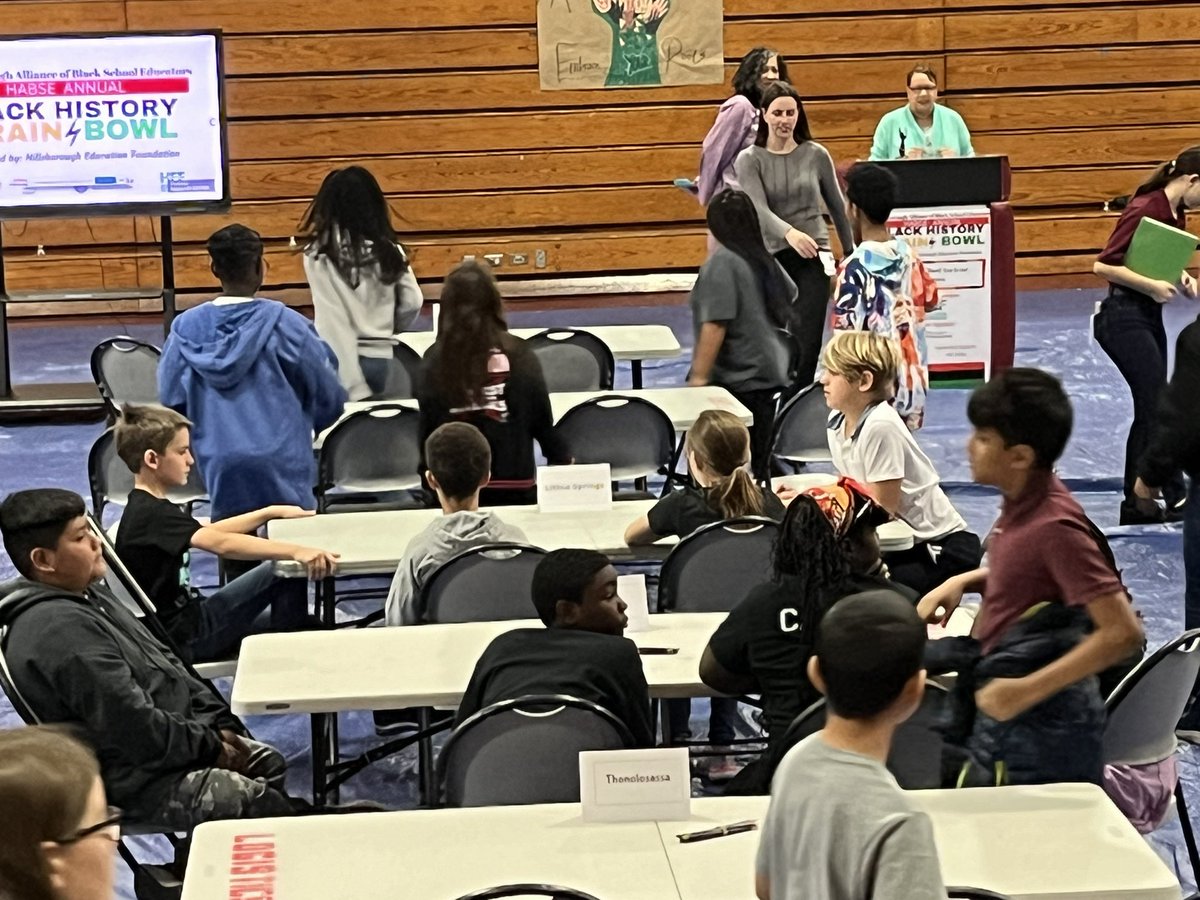 HCLithiaSprings's tweet photo. This African American helped cut down on car crashes by designing a safety light. 💡 Do you know? These kids do! We are so proud of these fifth graders. Thank you for sponsoring them, Mrs. Mittelstadt 
#blackhistorybowl  @VanAyresHCPS @HillsboroughSch @BarbaraMittels2 https://t.co/FDkREiPe9f
