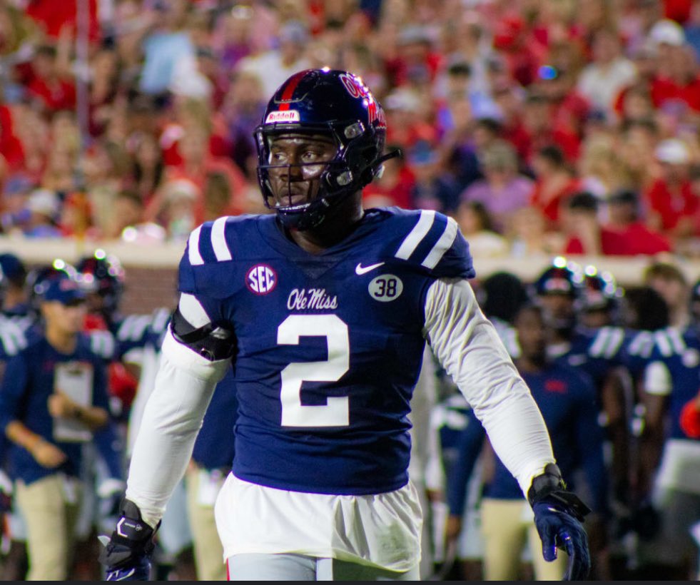 Blessed to receive an offer form ole miss.🔴🔵<a href="/CoachB_BROWN/">Coach Bryan Brown</a> <a href="/OleMissFB/">Ole Miss Football</a> <a href="/Lane_Kiffin/">Lane Kiffin</a> <a href="/Bunkie_High/">Bunkie High School</a> <a href="/samspiegs/">Sam Spiegelman</a> <a href="/siickesst/">Coach Mingo⭐️</a> <a href="/b_humble15/">@b_beast 🏈 😈♏️</a> <a href="/On3Recruits/">Follow @Rivals</a>  <a href="/coach_hillman82/">Jimmie Hillman</a>
