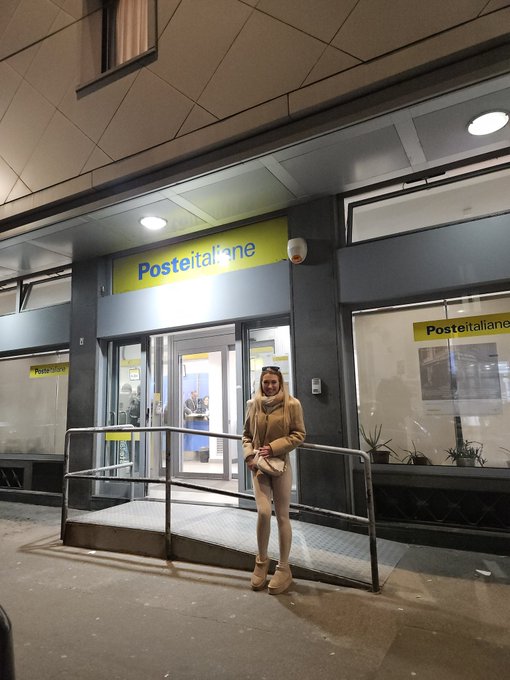 Poczt&oacute;wki dla 3 os&oacute;b, kt&oacute;re odgadły gdzie lecę wyslane💪 gościu na poczcie nie znał angielskiego xD https://t<a href="/tag/nowezdjecieprofilowe"class="tags"><span>#nowezdjecieprofilowe</span></a>