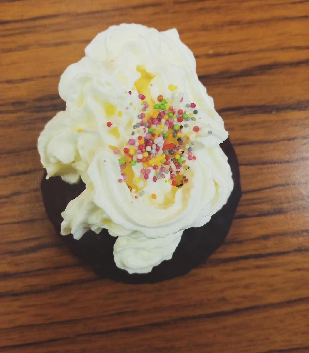 angels_club19's tweet photo. #doughnuts🍩🍩🍩 #creativity #creativestuff #geniuses #angelsbreakfastafterschoolclub #angelscommunityhub #funactivitiesforkids #funstufftodowithkids @bananarama_hub https://t.co/XkUn5tnV6X