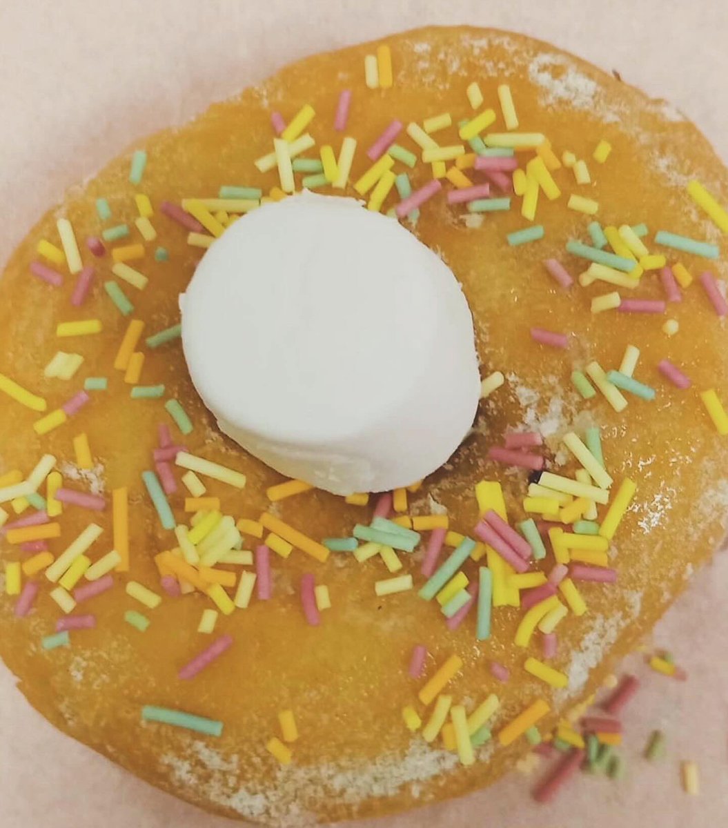 angels_club19's tweet photo. #doughnuts🍩🍩🍩 #creativity #creativestuff #geniuses #angelsbreakfastafterschoolclub #angelscommunityhub #funactivitiesforkids #funstufftodowithkids @bananarama_hub https://t.co/XkUn5tnV6X