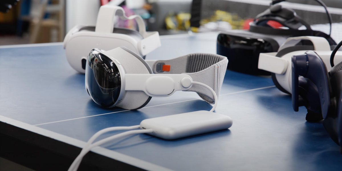 "The Next iOS Update Will Be Huge" 
-the rumors every year

..but iOS 18 probably will be 👀

Here's more on that + Apple Vision Pro tidbits, my new favorite iOS web browser, and more: theappleden.com/p/ios-18-will-…