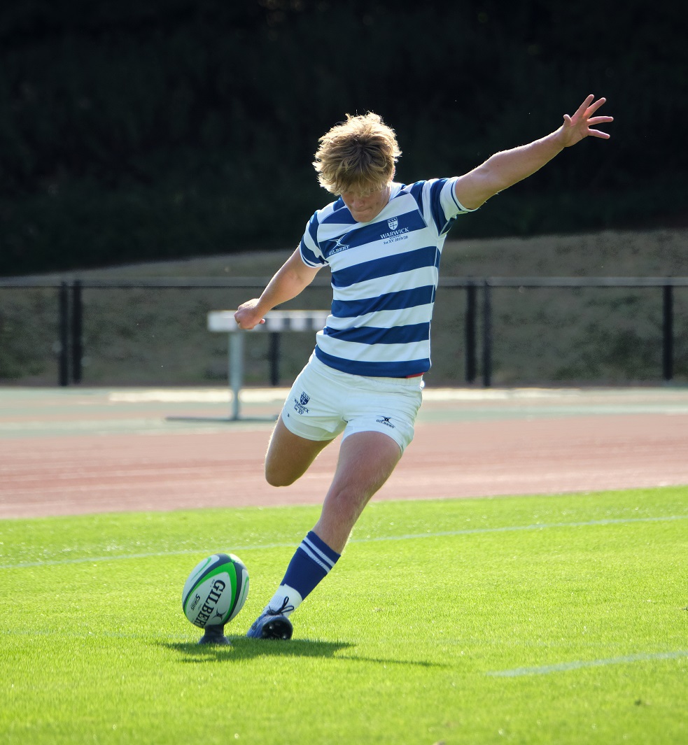 oldwarwickians's tweet photo. Delighted to see OW Fin Smith, named in the England team to face Italy in the Six Nations opener on Sat 3 Feb. Former Head of School and a brilliant all-rounder, Fin is a fantastic ambassador for @WarwickSchool. https://t.co/pnfIVXBarH