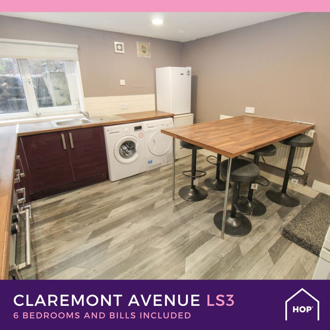If you hate mornings😴 then #Woodhouse is a dream location!

This 6 double bedroom property will not disappoint. It features a large kitchen/diner and brand-new living room with a wall mounted TV. 🤩

£134 ppp/wk including bills ➡️  buff.ly/3SIiOVW

#LS3 #LeedsStudent