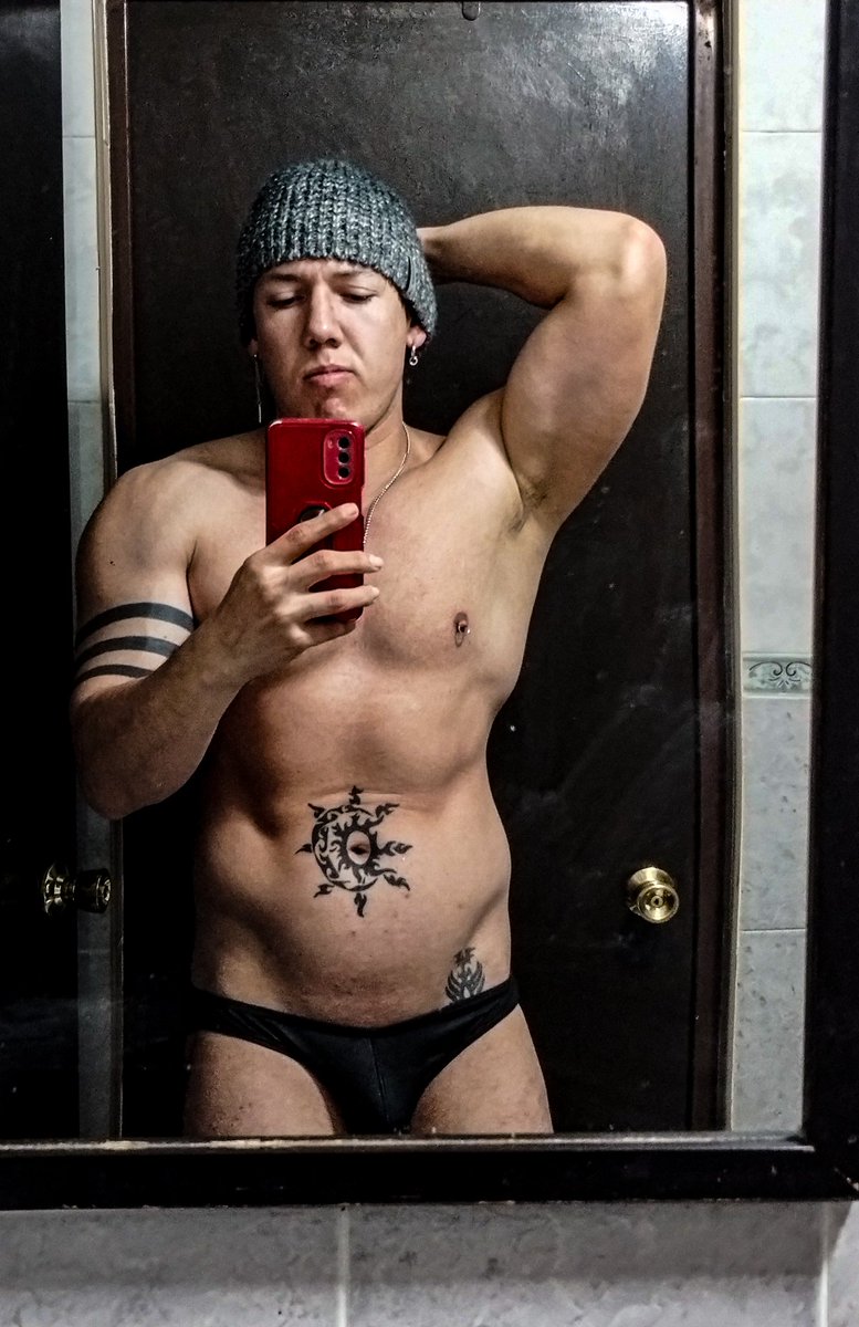 osva2277's tweet photo. @Luis538078721 @radargaymx 😈🩲 https://t.co/on3SKn9C5H