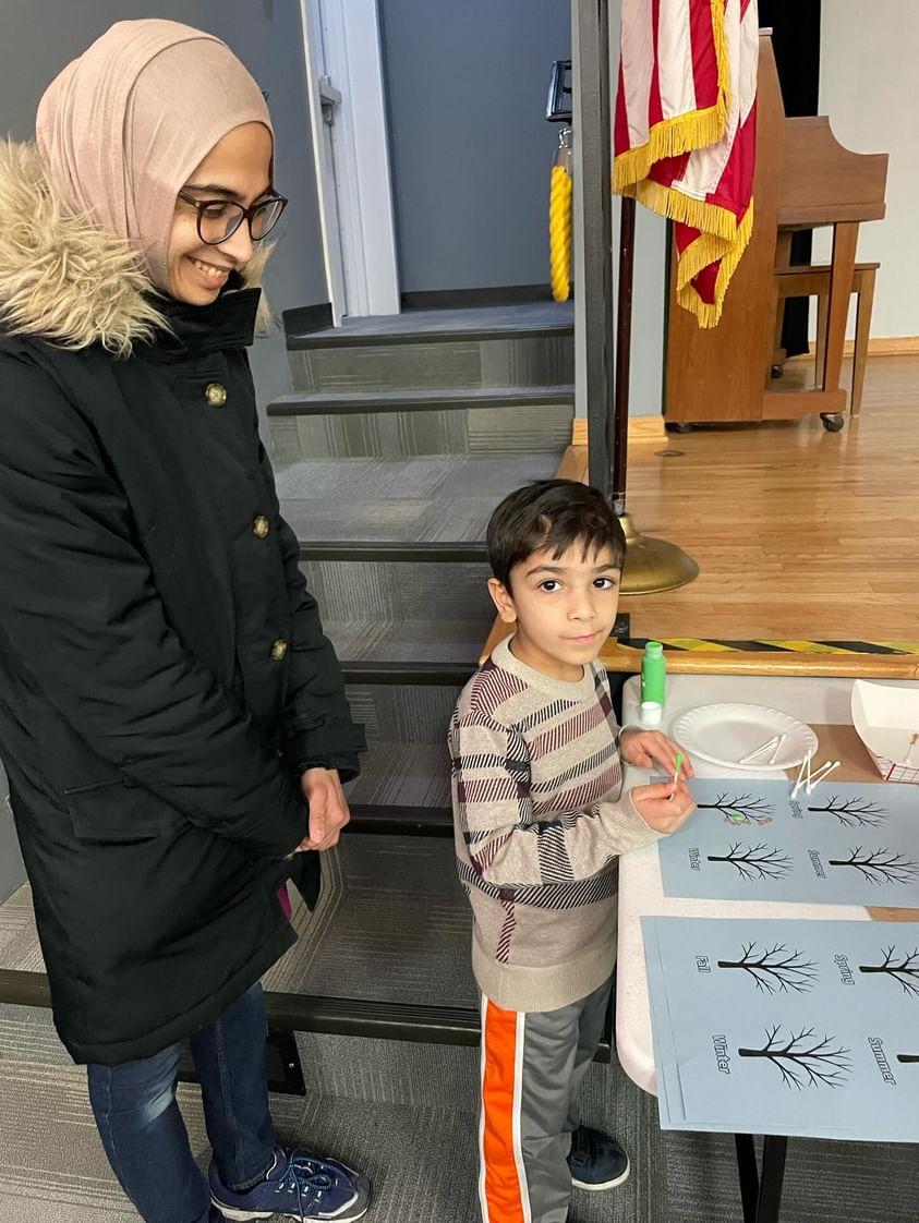 MGPLib's tweet photo. Thank you to Cook County Farm Bureau Ag for teaching us about the science of trees! All the crafts turned out great 🌳 More photos available on Flickr: https://t.co/hFSCSGJXkL https://t.co/mFIWmm5gsz