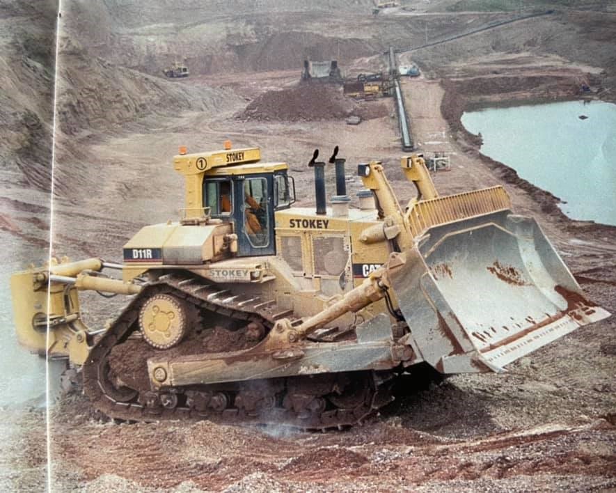 FinningNews's tweet photo. #ThrowbackThursday to 2002 when Stokey Plant Hire's Cat® D11R was working in Croxden Quarry.

#TBT #TogetherForGenerations #Caterpillar #Dozer #CatD11 #Quarry https://t.co/oDlPTwX8jQ