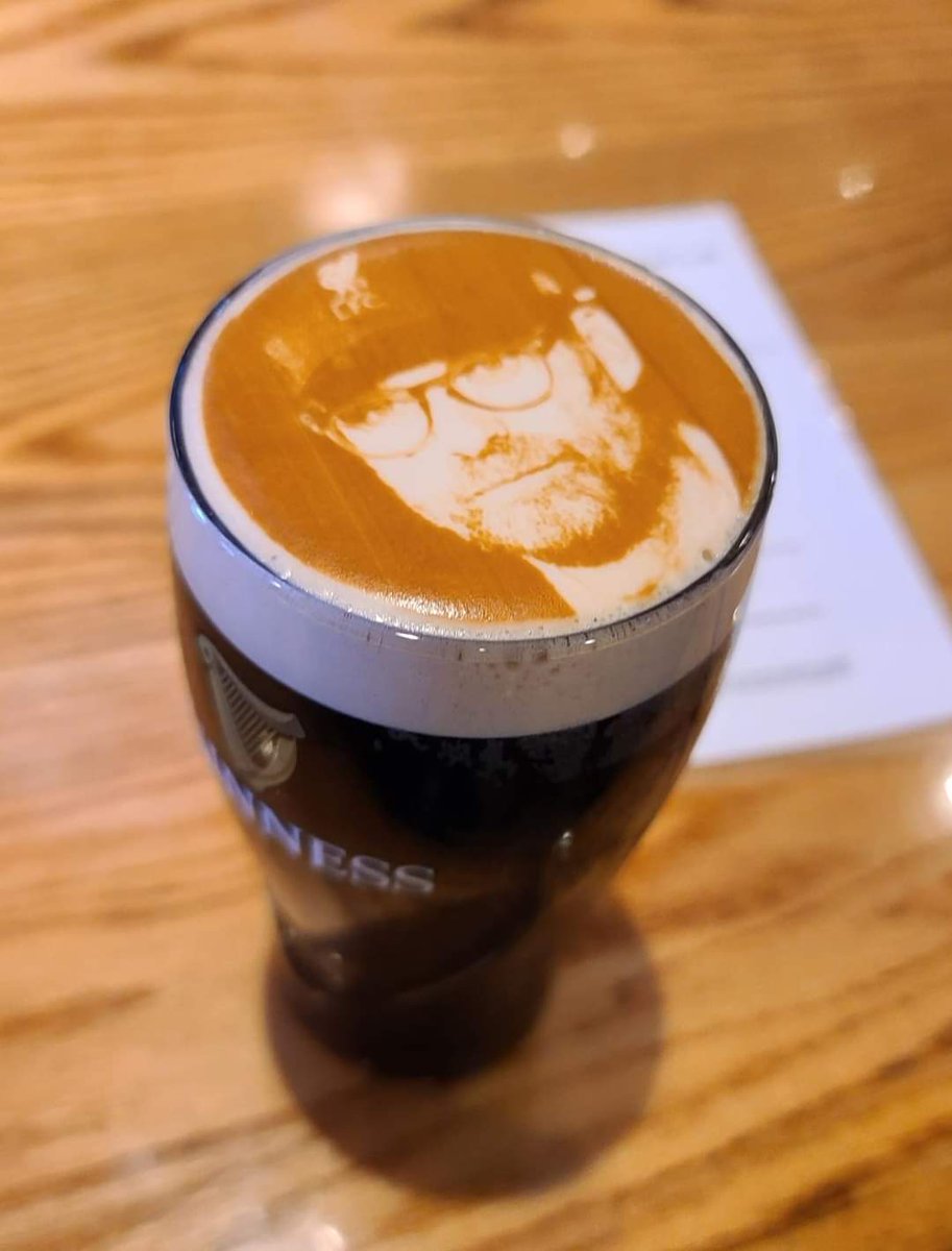 Having a pint with Jurgen <a href="/IrishBrigadeLW/">The Irish Brigade</a> . Next match Sunday 11:30 #liverpoolfc <a href="/Arsenal/">Arsenal</a>