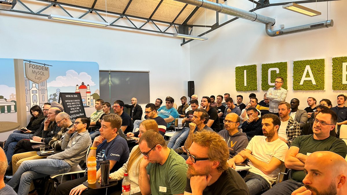 mysql_community's tweet image. Day 1 of the #mysqlbelgiandays2024 is over now. Thanks to everyone for attending and looking forward to seeing you all back tomorrow again!