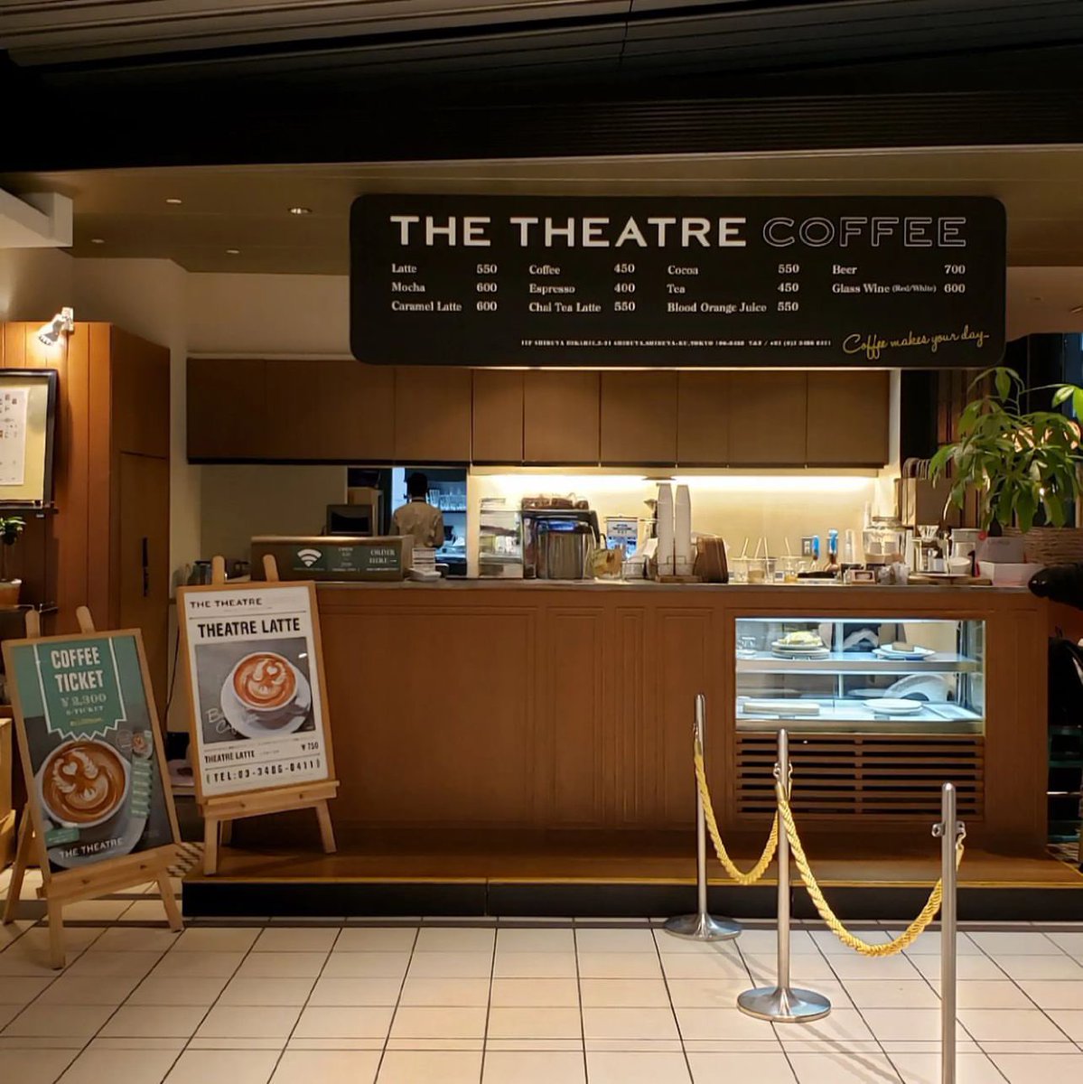 tedaiyanb's tweet image. 🚶🏻‍♂️😮today … theatre 🎭 &amp;amp; 🏬 … ✨✨😮
#today #theatre #moive