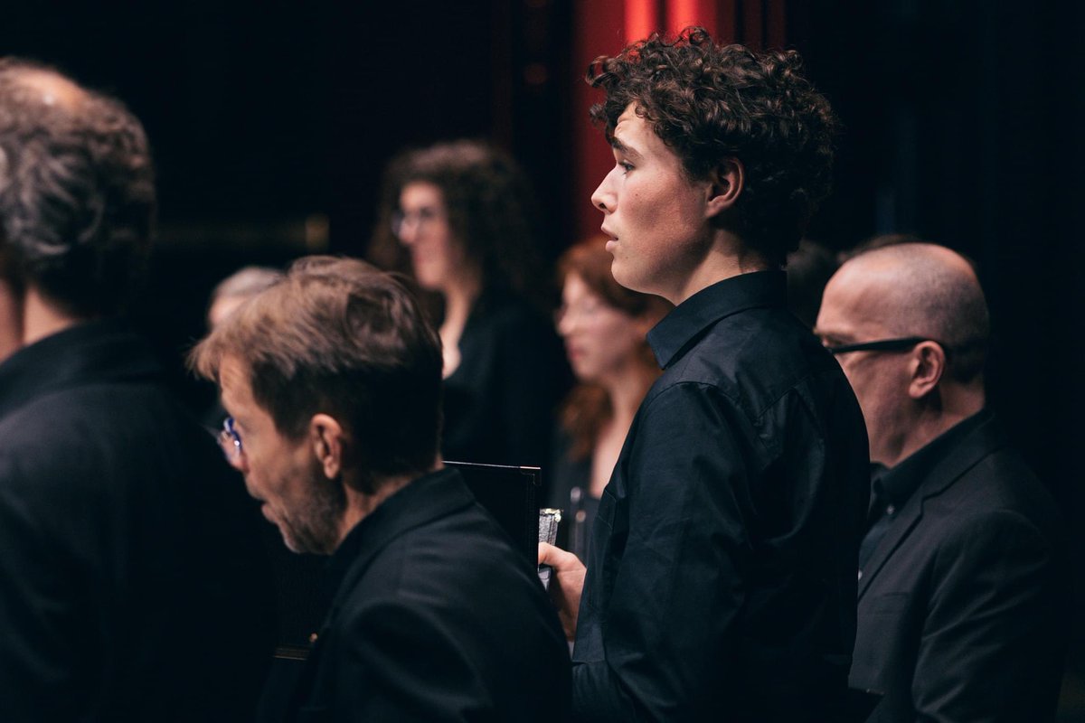 LuthersBach's tweet photo. Het #kleinkoor LBE zoekt een (hoge) sopraan, een countertenor en een bas/bariton. Vind je het leuk om deze hechte club #barokzangers te komen versterken stuur dan een berichtje naar info@luthersbachensemble.nl
Zien we jou binnenkort? #barokzingen #luthersbachensemble #audities https://t.co/e4JJdRYiSj