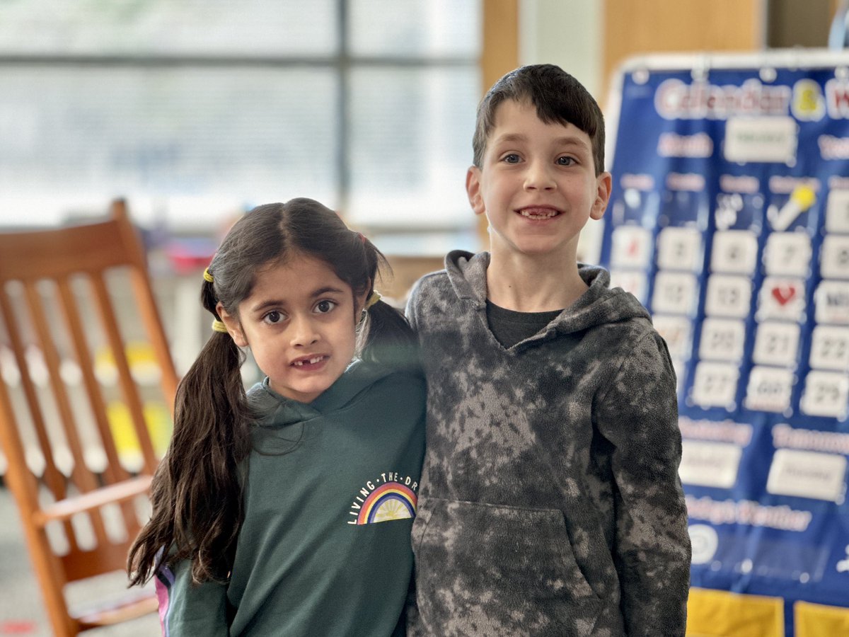 MarkhamKinders's tweet photo. Dress like your teacher day! Can you guess who these Kindergarteners dressed up as? @McLeanSchool #McLeanSchool https://t.co/OtJ80zF9XW