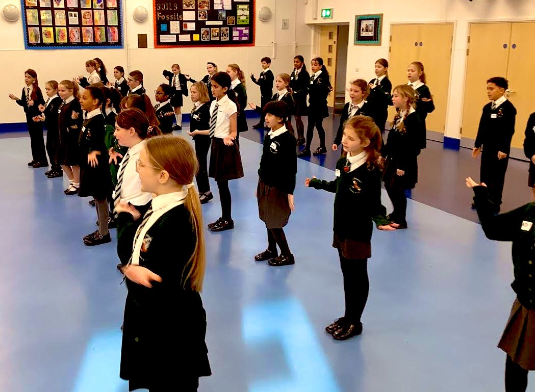 We held auditions for <a href="/GarsingtonOpera/">Garsington Opera</a> this week and so many children wanted to get involved😊 Thankyou <a href="/KTGillingham/">Karen Gillingham</a> and <a href="/WBrand18/">Mrs W Brand</a> for the opportunity…they loved it! 🎶🎤🎵👍🏼🙌🏼👋🏼🤞🏼💚