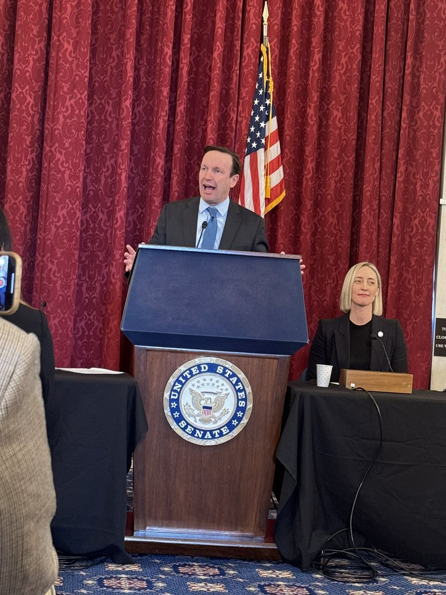 Thank you, <a href="/ChrisMurphyCT/">Chris Murphy 🟧</a>, for your support of #TitleIX &amp; the Fair Play for Women Act! <a href="/SHAPE_America/">SHAPE_America</a>