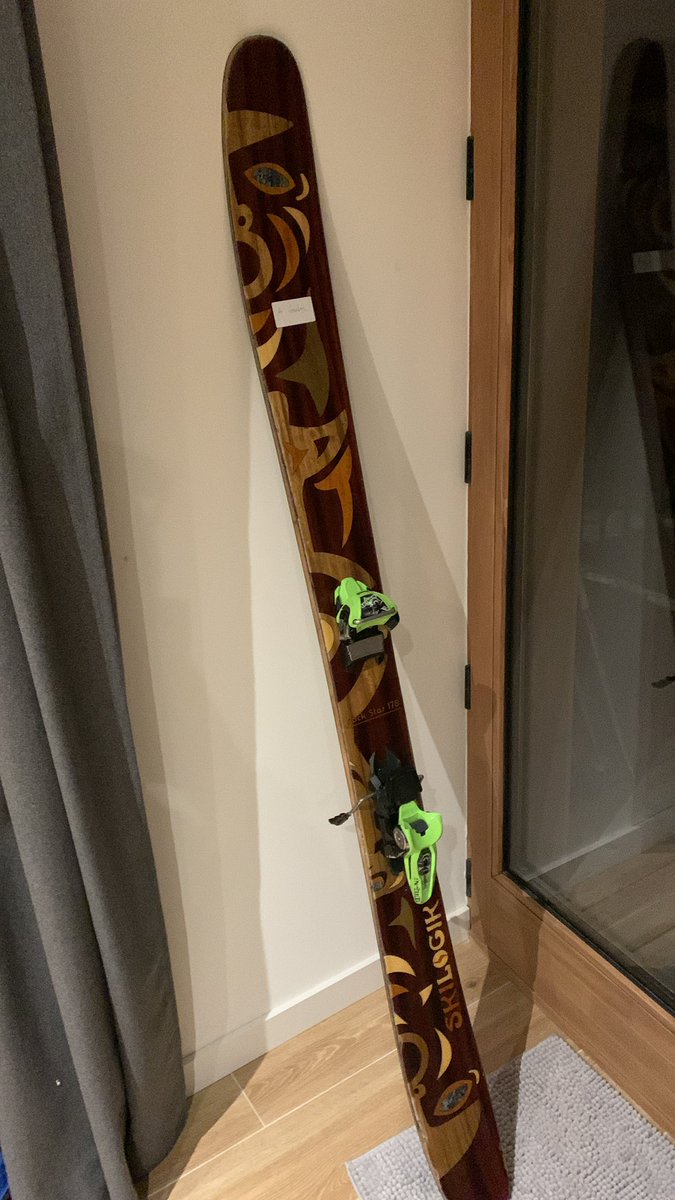ChittyRobert's tweet image. For all those concerned… I have found my lost ski from last year!

Merci @intersport_rent Les Arcs 1800, for keeping it safe all summer!