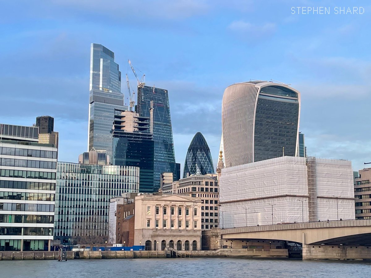 City of London Skyline from South Bank 🏗️🏙️

London, England 🇬🇧

📸 1st February 2024 | Stephen Shard

#LondonSkyline #Skyscraper #TallBuildings #CityofLondon #Tower42 #22Bishopsgate #8Bishopsgate #OneLeadenhall #TheLeadenhallBuilding #30StMaryAxe #20FenchurchStreet