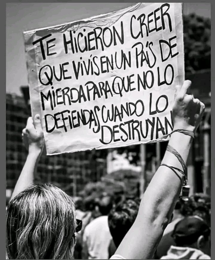 ProfeMatias's tweet photo. Jueves 18 hs todos al Congreso, no le tenemos miedo a Bullrich y Milei, vamos a defender la Patria en las calles como corresponde. 
#NoALaLeyOmnibus 
#NoALasFacultadesDelegadas https://t.co/R0g0mKhxw2