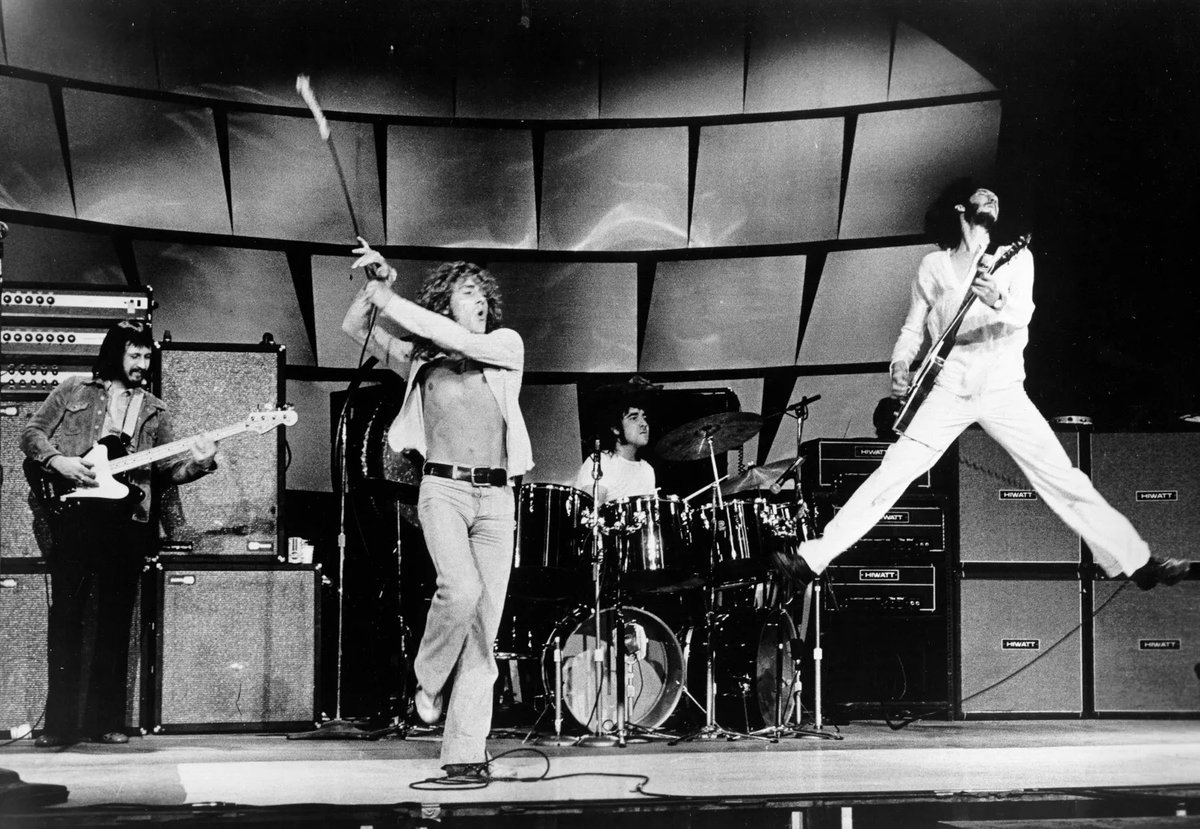 ClassicRock45s's tweet photo. @RockNRoLL_85 #MtRushmore #GreatestBands #AllTime
1) The Who
2) The Beatles
3) The Stones
4) Zep https://t.co/ZbouGzFyU6