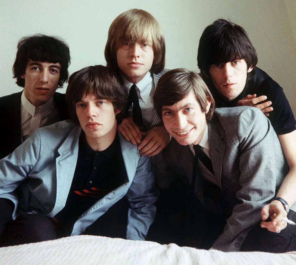 ClassicRock45s's tweet photo. @RockNRoLL_85 #MtRushmore #GreatestBands #AllTime
1) The Who
2) The Beatles
3) The Stones
4) Zep https://t.co/ZbouGzFyU6