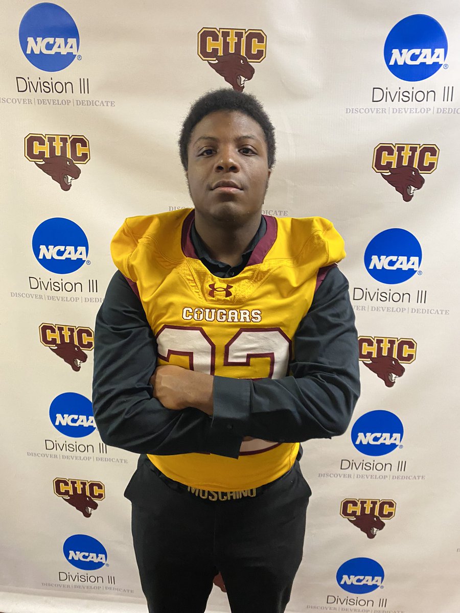 Brent_Brooks9's tweet photo. After a great visit and a conversation with @ChaseHankins18 I’m blessed and grateful to receive an offer to play football at Concordia University of Chicago https://t.co/jNWpNbS1Uo