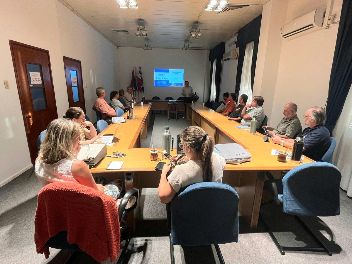 LATU_uy's tweet photo. Continuamos con los talleres para la puesta en marcha del plan de fortalecimiento de la Central Hortícola del Norte. En esta oportunidad comenzando las actividades del año, iniciando el módulo de gobernanza y planificación estratégica. #DesarrolloLocal #LATU. https://t.co/V2K8dMqJP1